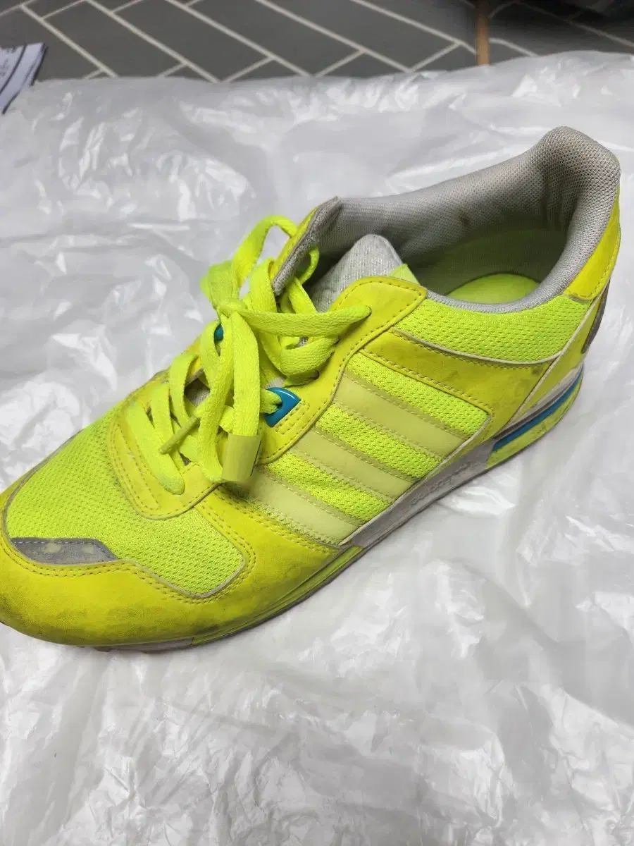 나3/255아디다스 ZX 700 형광 운동화 | 브랜드 중고거래 플랫폼, 번개장터